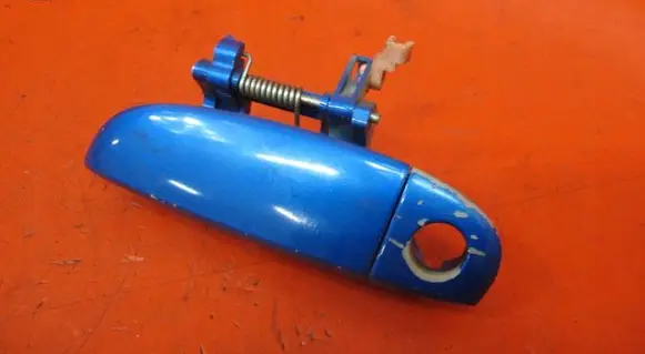Hyundai i10 Front door lock