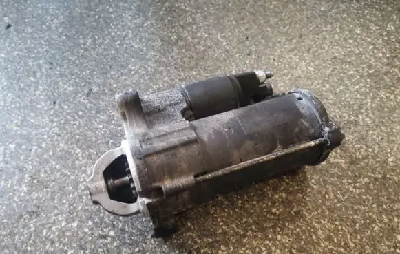 Mercedes-Benz Vito Viano W447 Starter motor