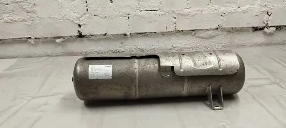 Mercedes-Benz GL X166 Air suspension tank/reservoir A1663200215