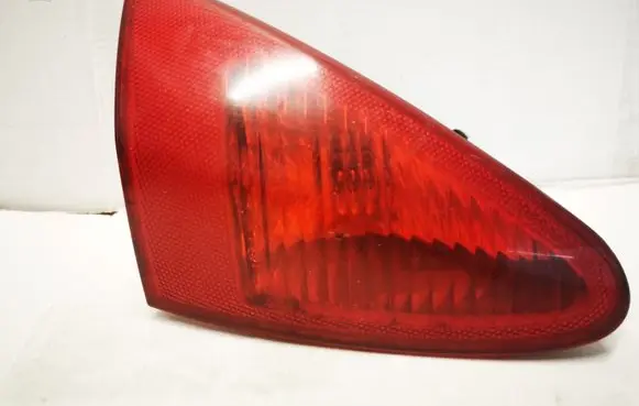 Alfa Romeo 147 Tailgate rear/tail lights 46556346 46747825