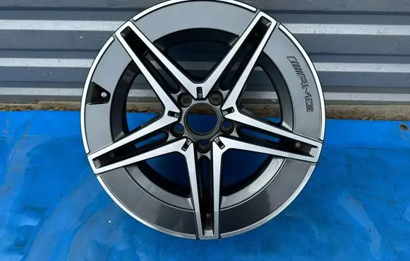 Mercedes-Benz C W206 R18 alloy rim A2064011800