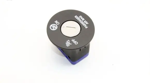 Hyundai Kona II Passenger airbag on/off switch 