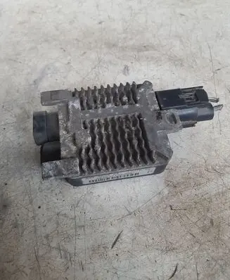 Ford Mondeo MK IV Fan control module 940002904