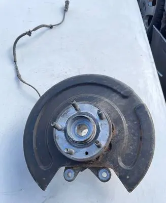 Ford Explorer Rear wheel hub