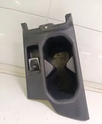 Nissan Leaf II (ZE1) Cup holder 969315SH3A 969G65SH1A