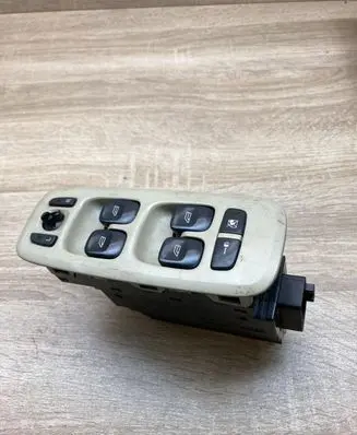 Volvo S60 Electric window control switch 30658146