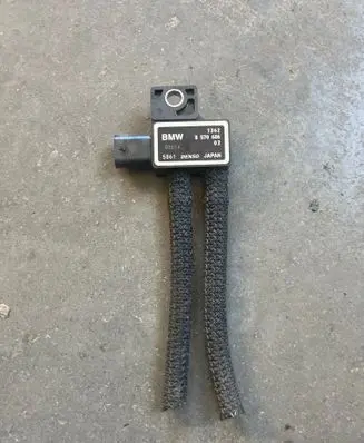 BMW 4 F32 F33 Exhaust gas pressure sensor 8570686 02U14 5061