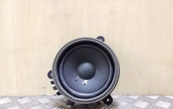 Volvo XC60 Front door speaker 30657445