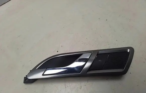 Skoda Superb B5 (3U) Rear door interior handle 3u5839247