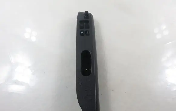 Opel Agila B Electric window control switch 8372251K70