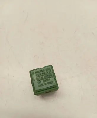 Mercedes-Benz Sprinter W901 W902 W903 W904 Other relay A0045450405 12575684