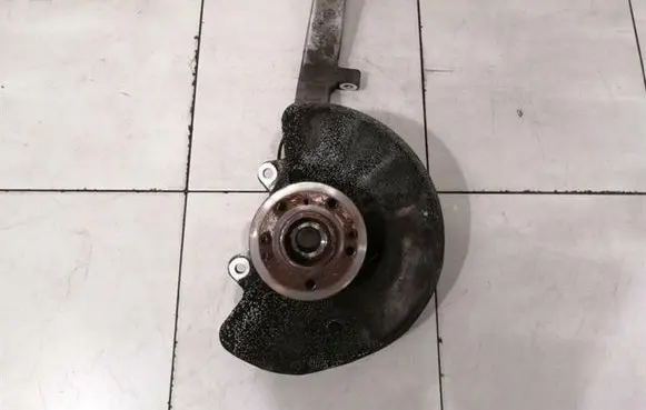 Mercedes-Benz GLS X166 Front wheel hub A1663301020 A1663340206