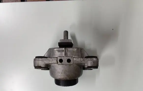 Land Rover Range Rover L405 Engine mount bracket Fpla6a003ba