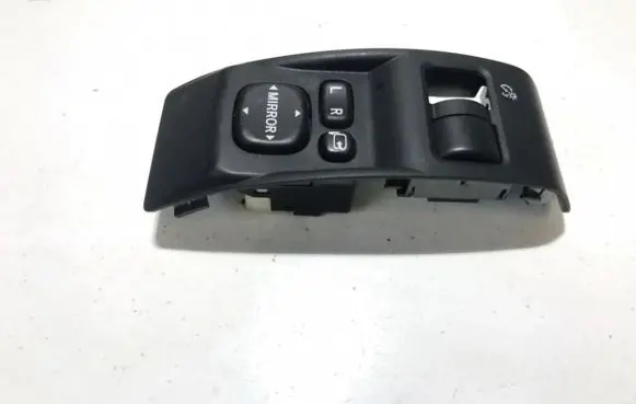 Wing mirror switch