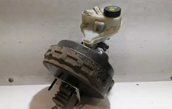 Volvo V70 Brake booster 31274069