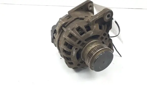 Dacia Sandero Generator/alternator 231003730R
