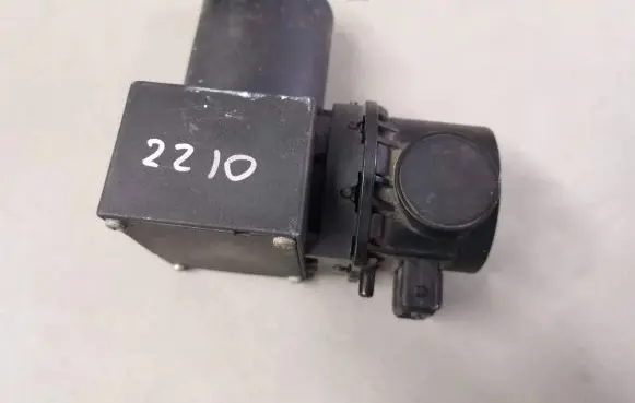 Volkswagen Golf II Central locking motor 443862257A