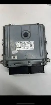 Mercedes-Benz E W211 Engine control unit/module a6421508578