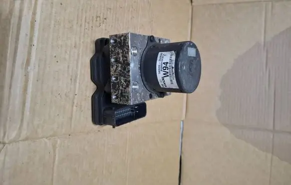 KIA Sportage ABS Pump 589203U940