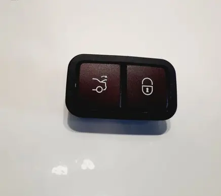 Mercedes-Benz C W205 Tailgate/boot open switch button 2208211479
