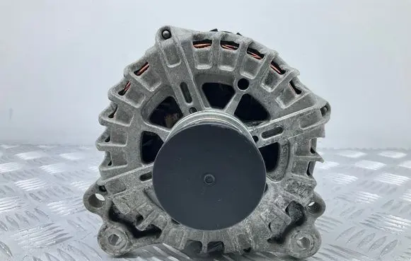 Audi A4 S4 B9 Generator/alternator 04L903024A