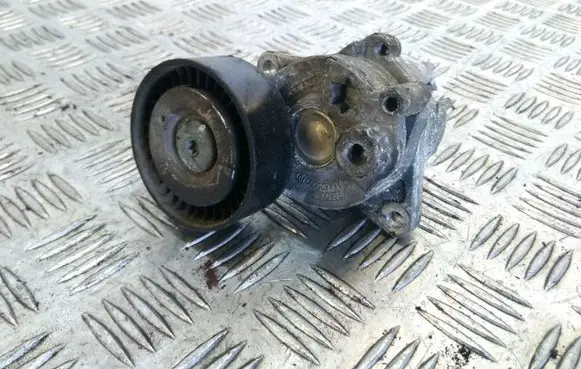 Mercedes-Benz Sprinter W906 Generator/alternator belt tensioner A6462000570