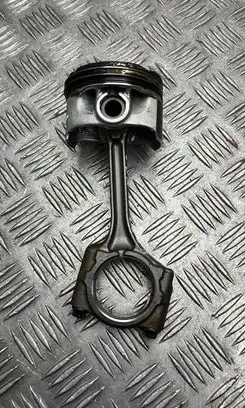 Subaru XV II Piston with connecting rod AK16907