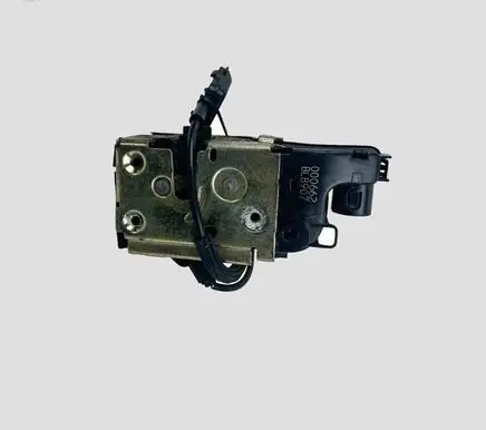 Renault Laguna II Front door lock BLB907 000662