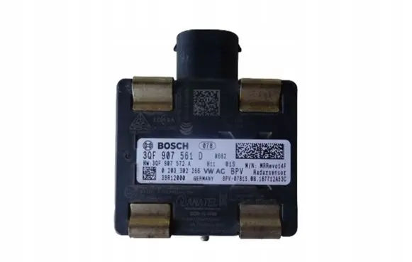 Volkswagen PASSAT B8 Distronic sensor radar 3QF907561D