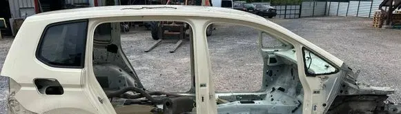Volkswagen Touran III Front quarter panel 