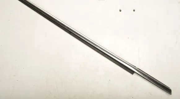 Ford Mondeo MK V Rear door windshield rail 