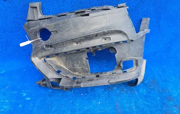 BMW 2 F45 Front bumper mounting bracket 7301547