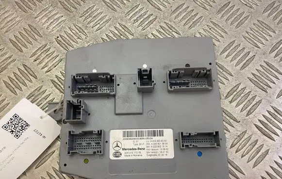Mercedes-Benz GLC X253 C253 SAM control unit A2059006330
