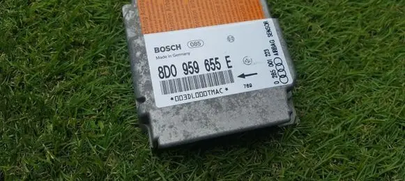 Audi A4 S4 B5 8D Airbag control unit/module 8D0959655E