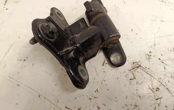 Mercedes-Benz GL X164 Rear door lower hinge