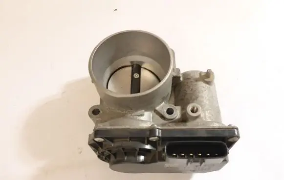 Mazda 6 Throttle body valve PE01