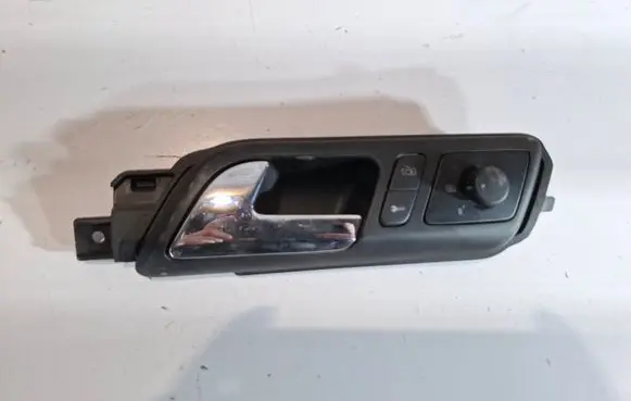 Volkswagen Polo IV 9N3 Front door interior handle 6Q1837247G 6Q1959565D