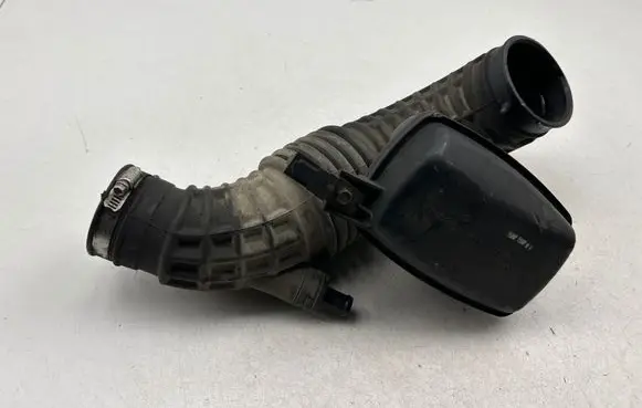 Nissan Pathfinder R51 Turbo air intake inlet pipe/hose 