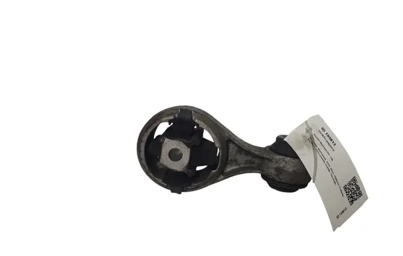 Nissan Qashqai Engine mount bracket