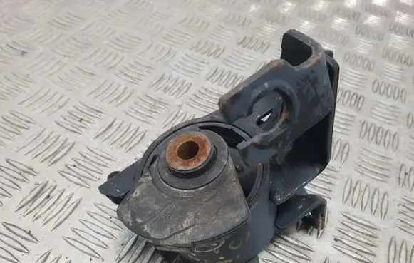 Mazda Premacy Engine mount bracket