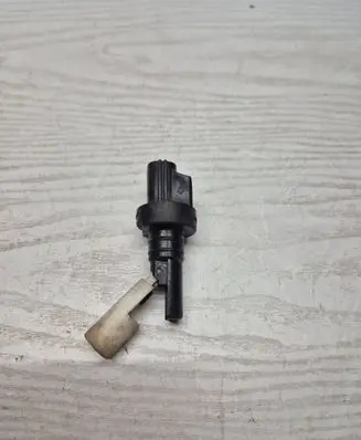 Volvo V70 Windshield washer fluid level sensor 0023935 72538