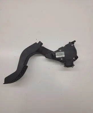 Volkswagen PASSAT B5.5 Accelerator throttle pedal 8D1721523J 6PV00837603