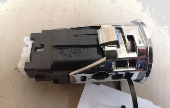 Toyota Corolla Verso AR10 Engine start stop button switch 15A710