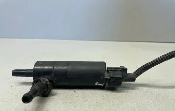 Nissan Micra Headlight washer pump 