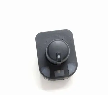 Wing mirror switch