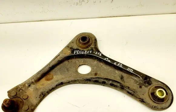 Peugeot 208 Front lower control arm/wishbone