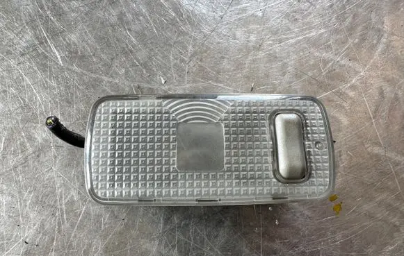 Renault Koleos I Rear seat light