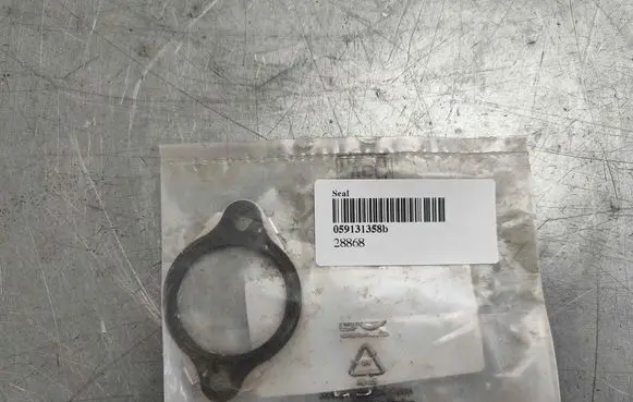 Volkswagen Touareg II Other exhaust manifold parts 059131358B