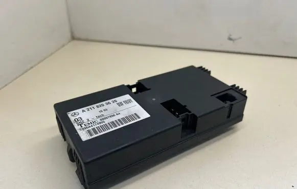Mercedes-Benz E W211 Seat control module A2118203626 7896A4174955 00007896A4