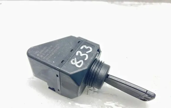 Mercedes-Benz CLK A208 C208 Ignition lock 2105450008